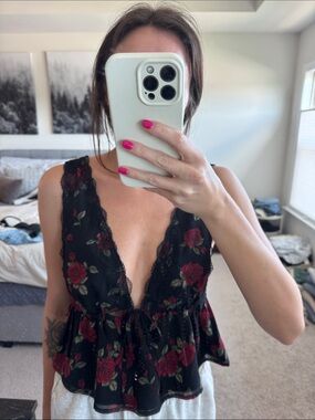 Garage Black Floral Lace-Trim V-Neck Camisole